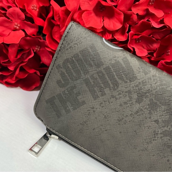 Supernatural 1967 Chevy Impala Charcoal Gray Clutch Wallet - Picture 14 of 16